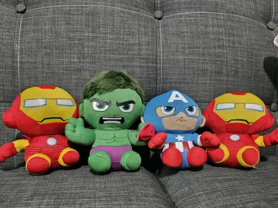 Set de Peluches de Superhéroes Marvel - miniatura 1