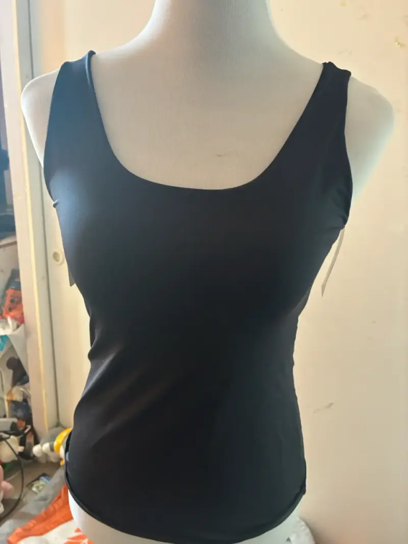 Camiseta de control negra Leonisa - 1