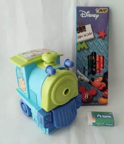 Sacapuntas tren infantil con lápices Disney - miniatura 1