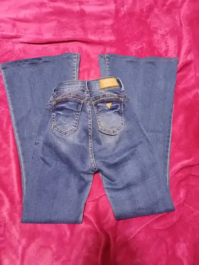 Jeans acampanados azul para mujer - miniatura 2