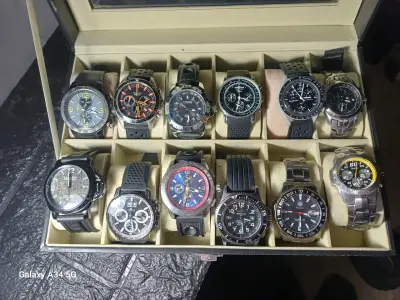 Colección de relojes deportivos para hombre - miniatura 1