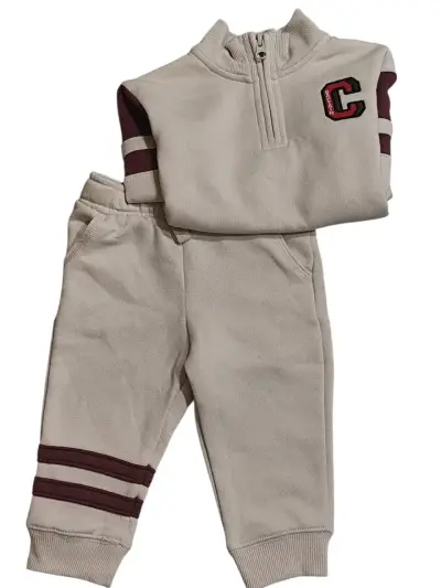 Conjunto deportivo infantil beige con detalles burdeos - miniatura 3