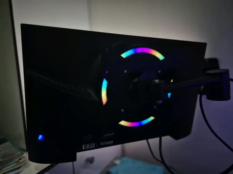 Monitor Gamer 24'' Master-G con Iluminación RGB - 4