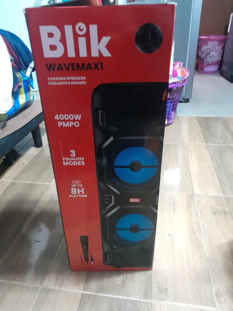 Parlante marca blik nuevo en su caja - 4