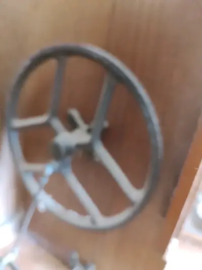 Mueble de madera para almacenamiento - miniatura 4