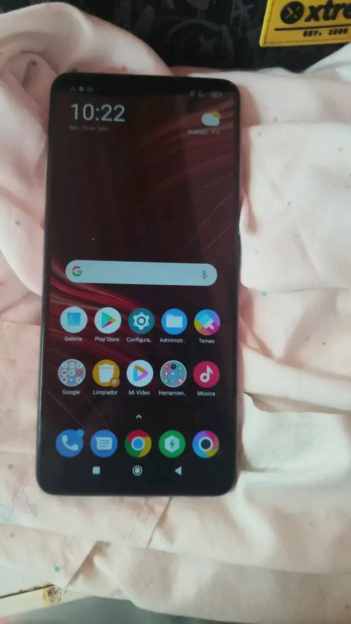 Smartphone Poco M3 Pro con pantalla grande - 1