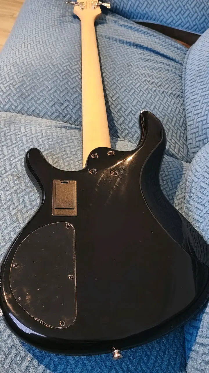 Bajo eléctrico Cort negro con ecualizador activo - 5