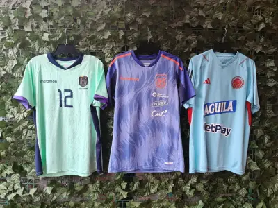 Camiseta de fútbol Ecuador y Colombia - miniatura 1
