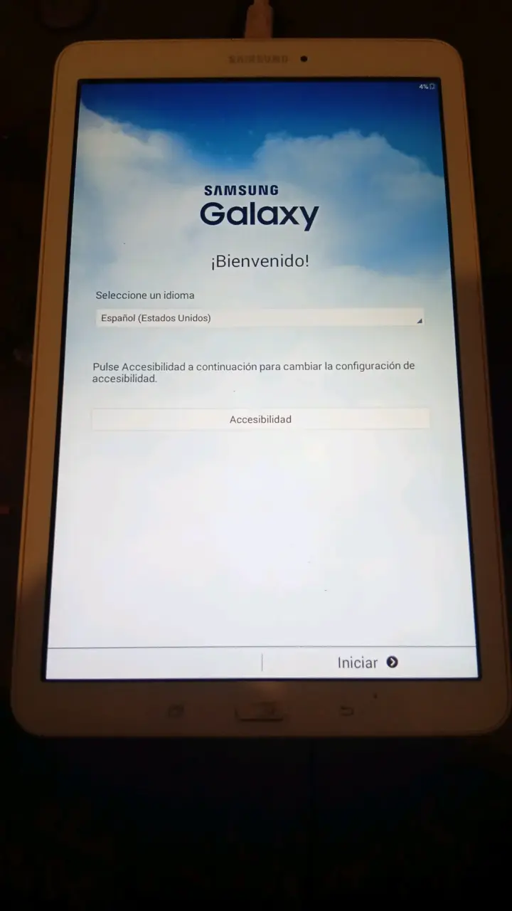 Tablet Samsung Galaxy Tab 3 blanca en buen estado - 2