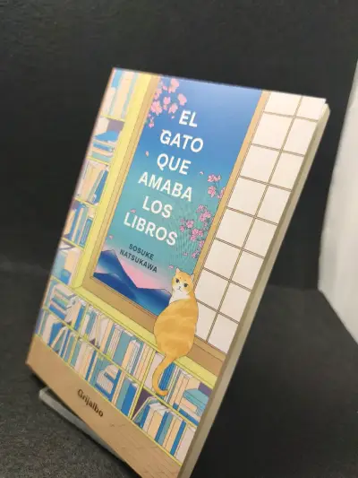 Libro 'El Gato Que Amaba Los Libros' de Sosuke Natsukawa - miniatura 3