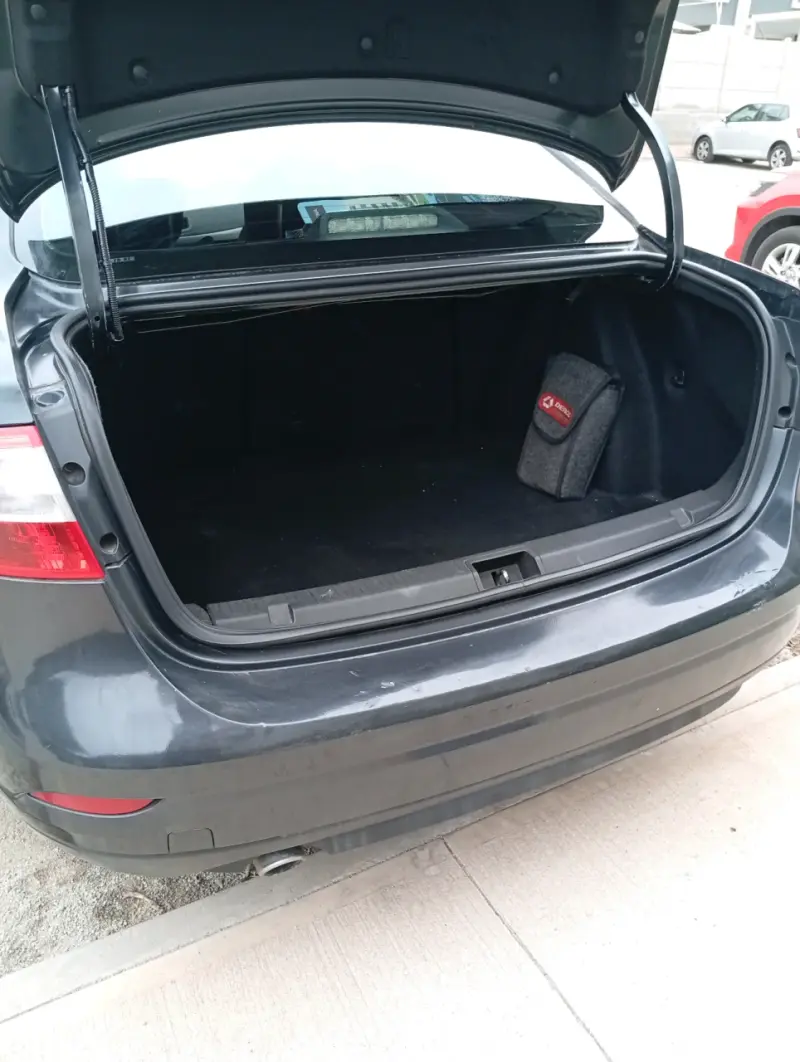 Renault Fluence 2014 en buen estado - 2