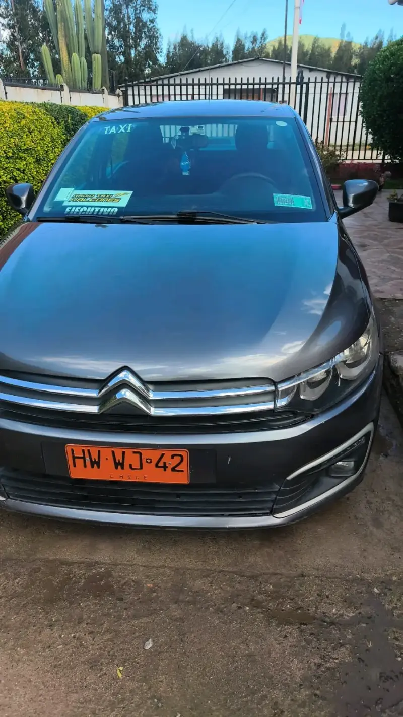 Citroën C-Elysée 2018 en buen estado - 3