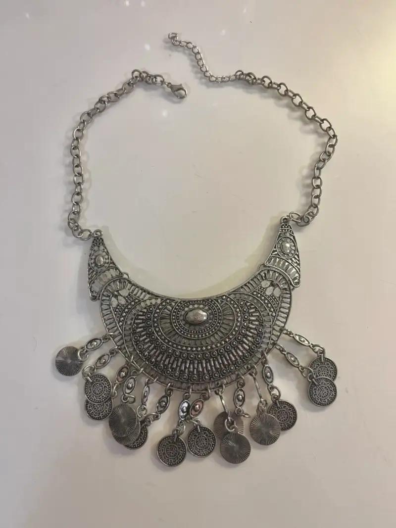 Collar bohemio de metal con colgantes - 2