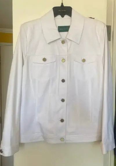 Chaqueta blanca de mezclilla - miniatura 4