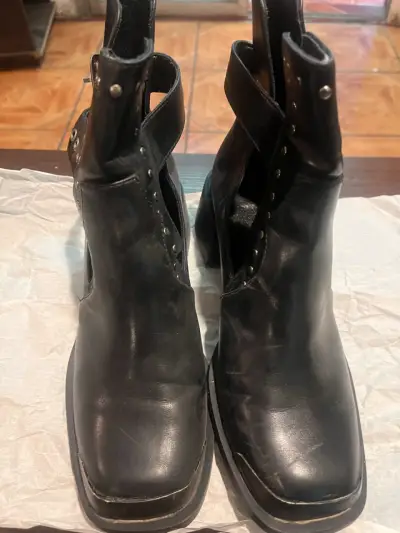 Botas de gamuza beige con suela gruesa - miniatura 4