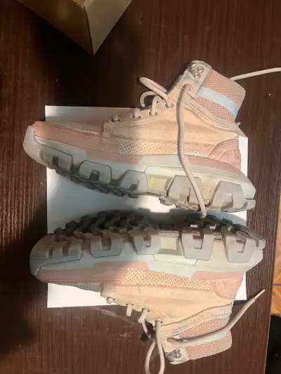 Botas de gamuza beige con suela gruesa - miniatura 8