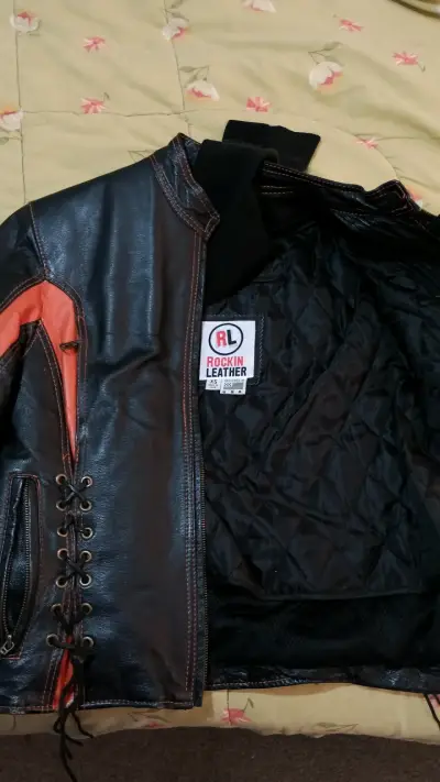 Chaqueta de cuero Rockin Leather negra con naranjo - miniatura 3