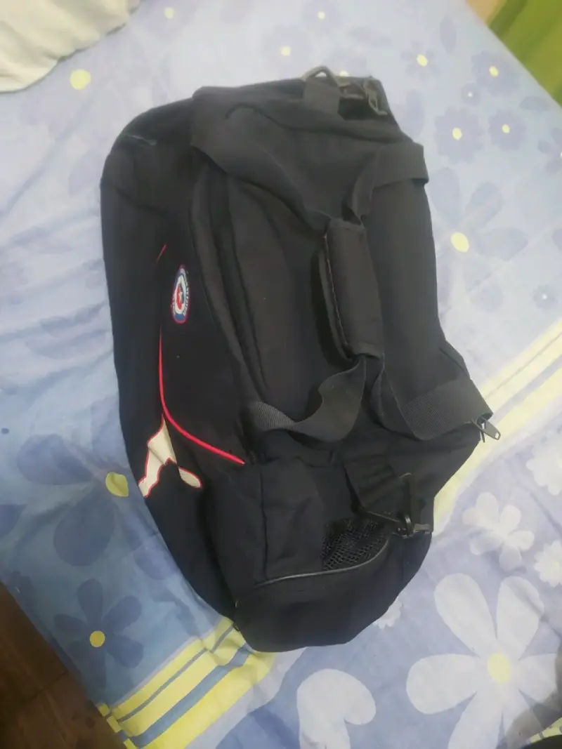 Bolso deportivo negro con logo Puma - 2