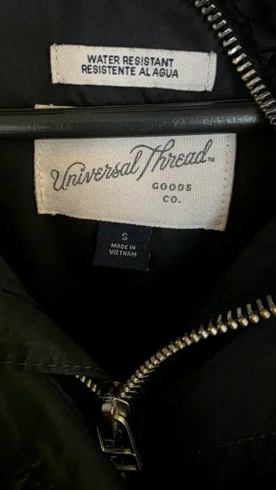 Parka negra resistente al agua Universal Thread - miniatura 3