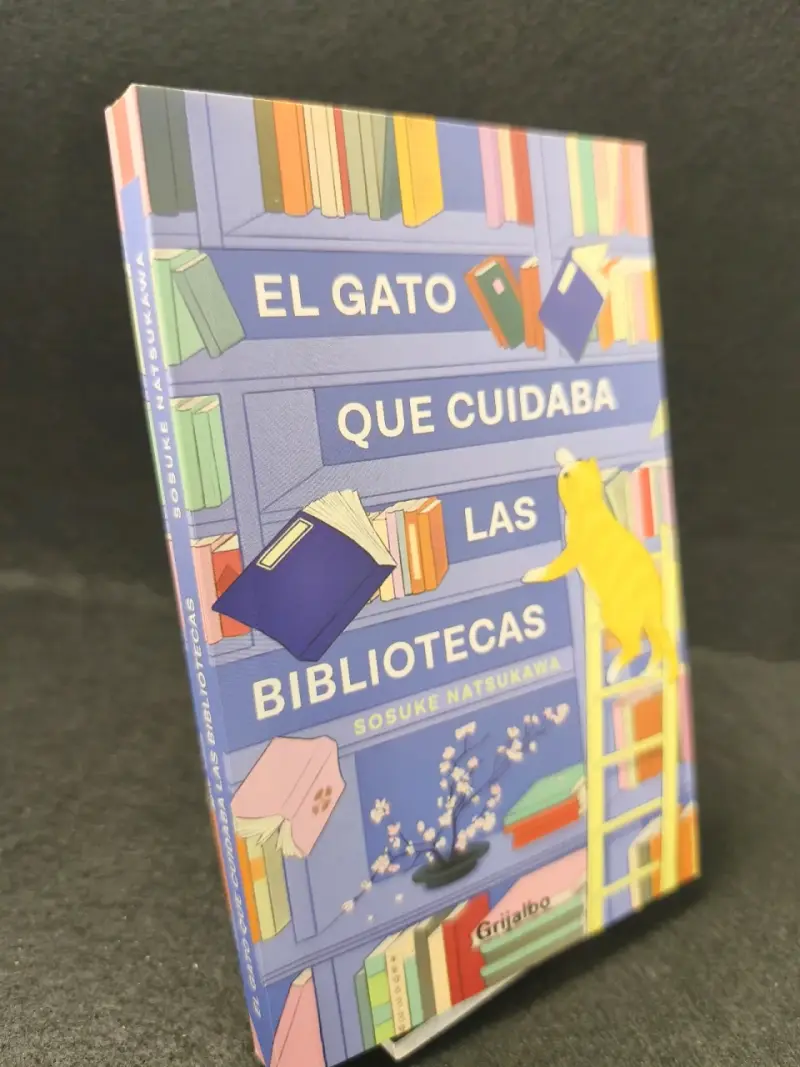 Libro 'El Gato Que Cuidaba Las Bibliotecas' de Sosuke Natsukawa - 2