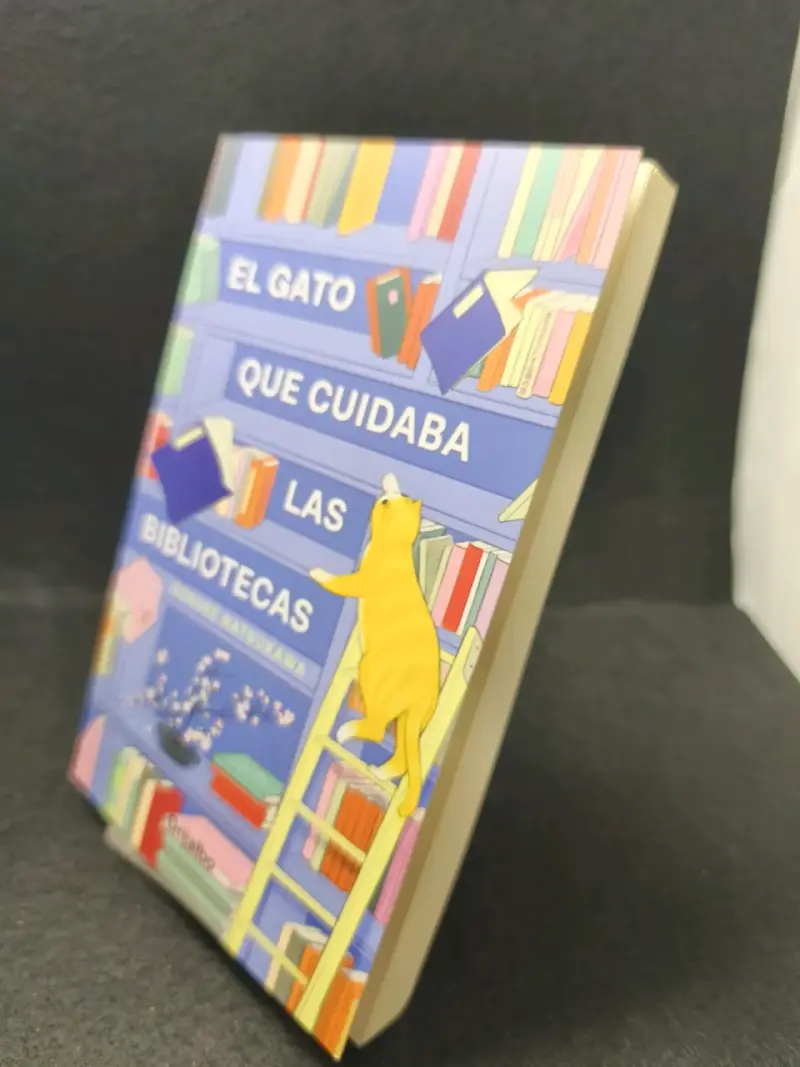 Libro 'El Gato Que Cuidaba Las Bibliotecas' de Sosuke Natsukawa - 3