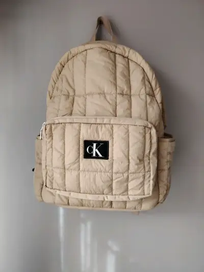 Mochila acolchada beige Calvin Klein - miniatura 1