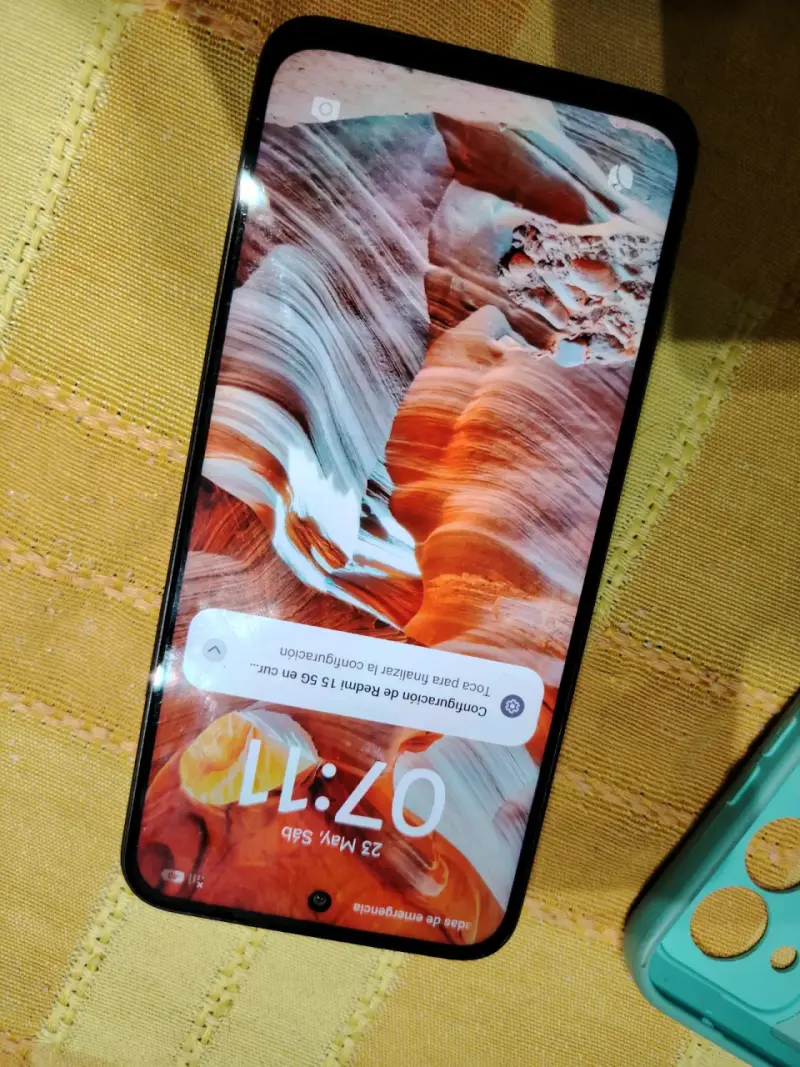 Smartphone Xiaomi Redmi 5G con triple cámara - 1