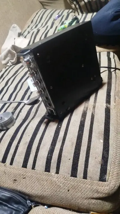 Amplificador de Karaoke Estéreo AK-206 - miniatura 2