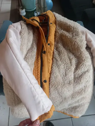 Chaqueta de invierno para niño color mostaza - miniatura 5