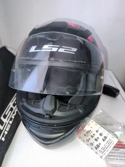 Casco de Moto LS2 Negro y Rosa - miniatura 2
