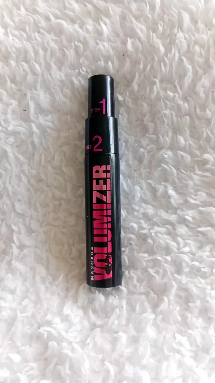 Máscara de Pestañas Volumizer Negra - 1