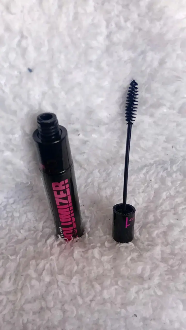 Máscara de Pestañas Volumizer Negra - 2