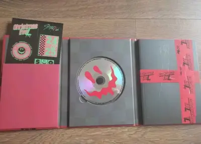 Libro K-Pop 'Christmas Eve' edición Straykids - miniatura 2