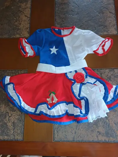 Vestido de niña con diseño bandera chilena - miniatura 1