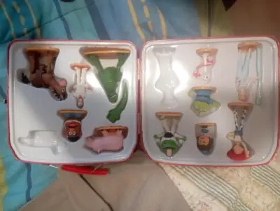 Set de Figuras Toy Story 4 en Caja Metálica - miniatura 1