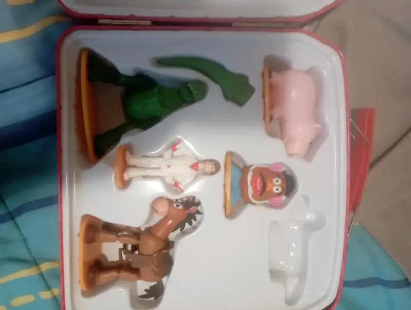 Set de Figuras Toy Story 4 en Caja Metálica - 3