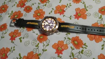 Reloj inteligente Caterpillar con correas intercambiables - miniatura 6