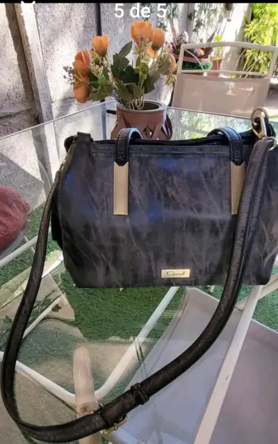 Cartera de cuero negra con correa ajustable Gacel - miniatura 1