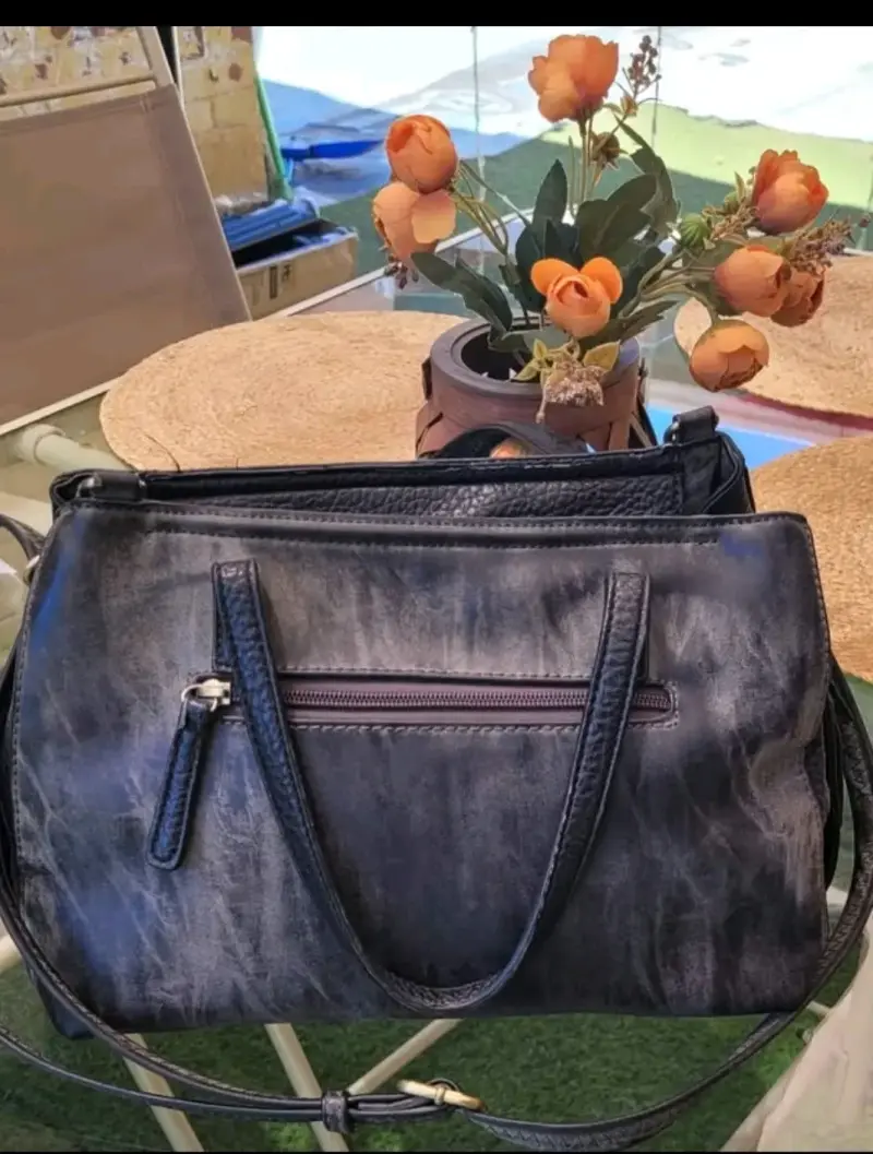 Cartera de cuero negra con correa ajustable Gacel - 4