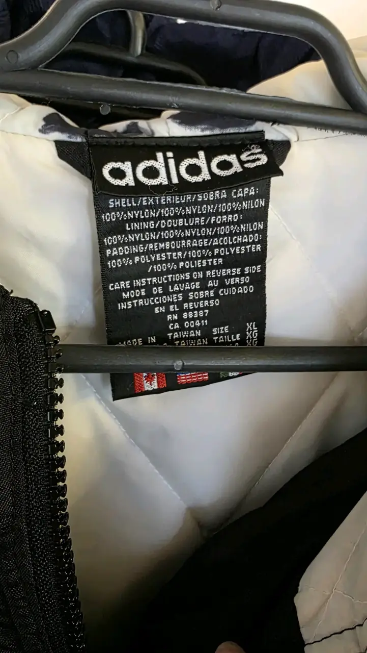 Chaqueta cortaviento negra Adidas con capucha - 3