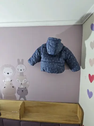 Chaqueta acolchada azul para niño con capucha - miniatura 1