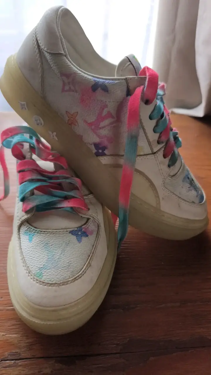 Zapatillas Louis Vuitton multicolor usadas - 1