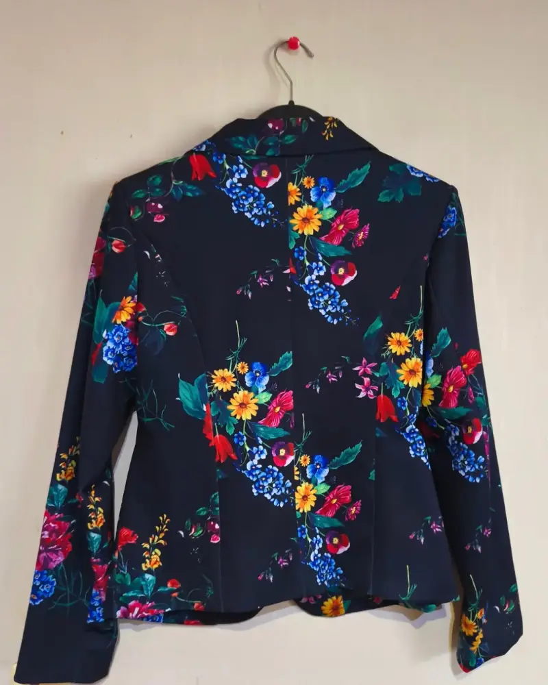 Blazer floral para mujer elegante - 2