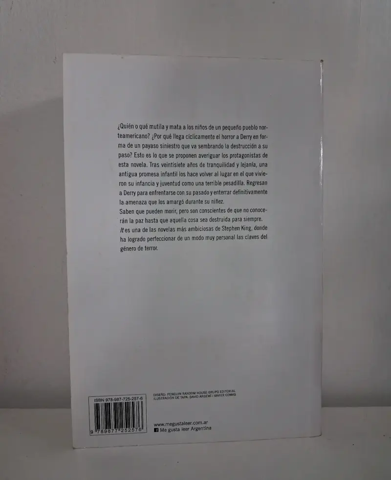 Libro 'It' de Stephen King en español - 4