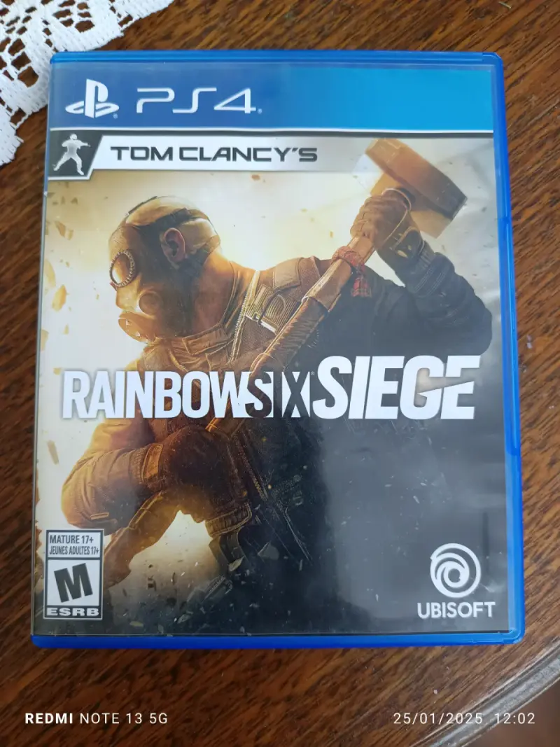 Juego PS4 Tom Clancy's Rainbow Six Siege - 1