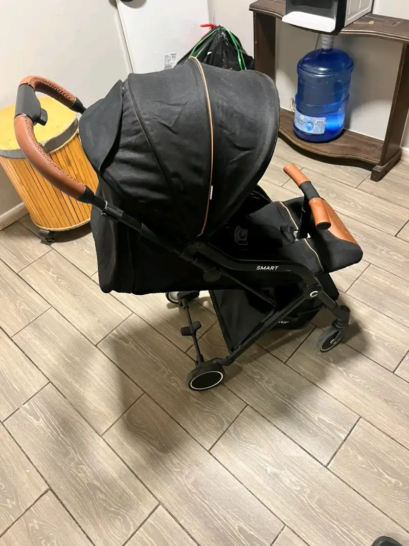 Coche de bebé plegable Carestino Smart negro - 2