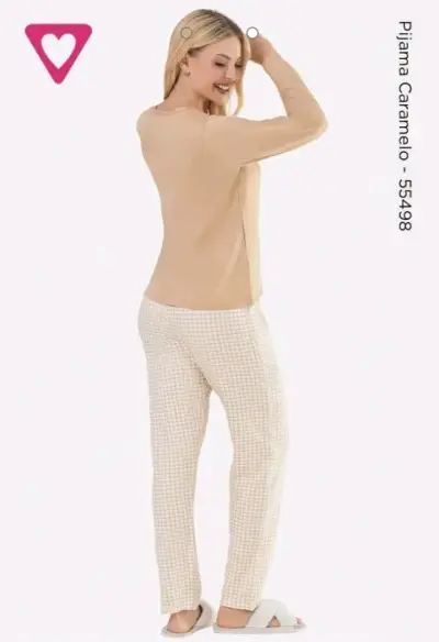 Pijama de mujer color caramelo con diseño cómodo - miniatura 1