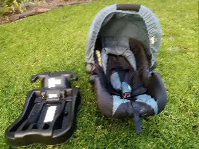 Silla de Auto para Bebé con Base - miniatura 3