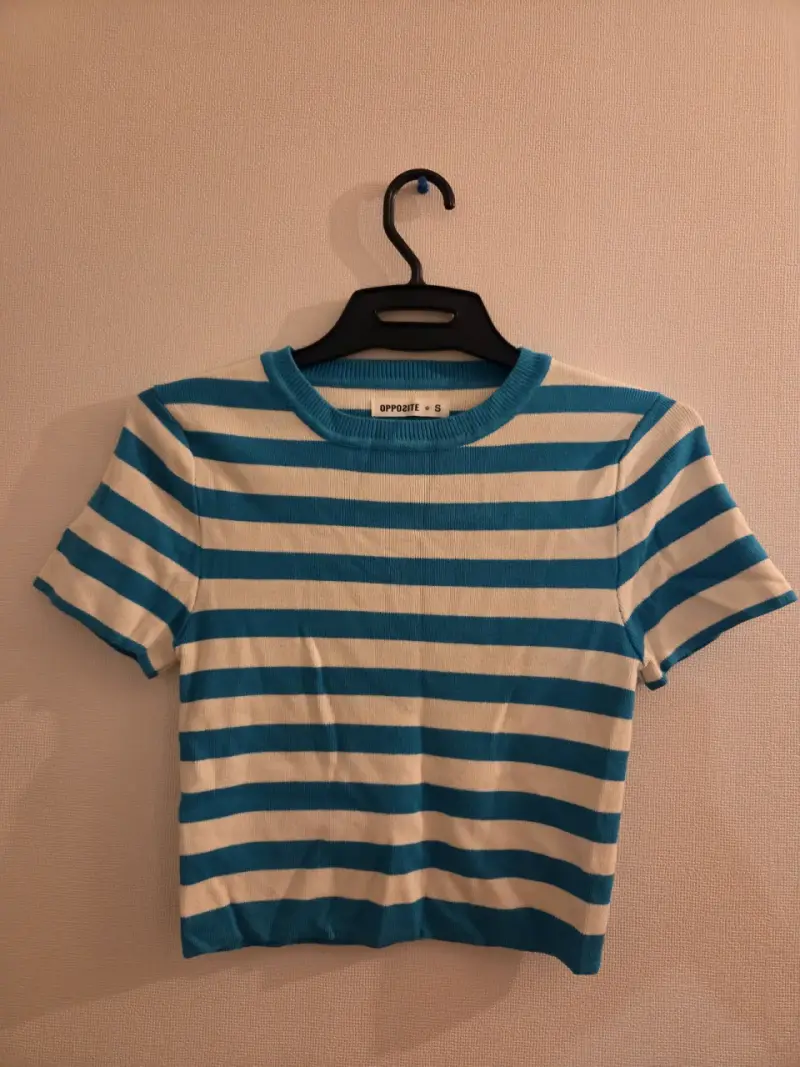 Polera a rayas azul y blanca talla S