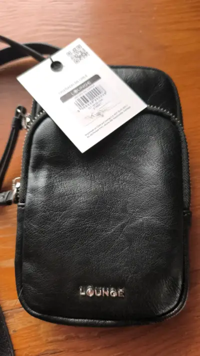 Bolso cruzado negro Lounge con correa ajustable - miniatura 2